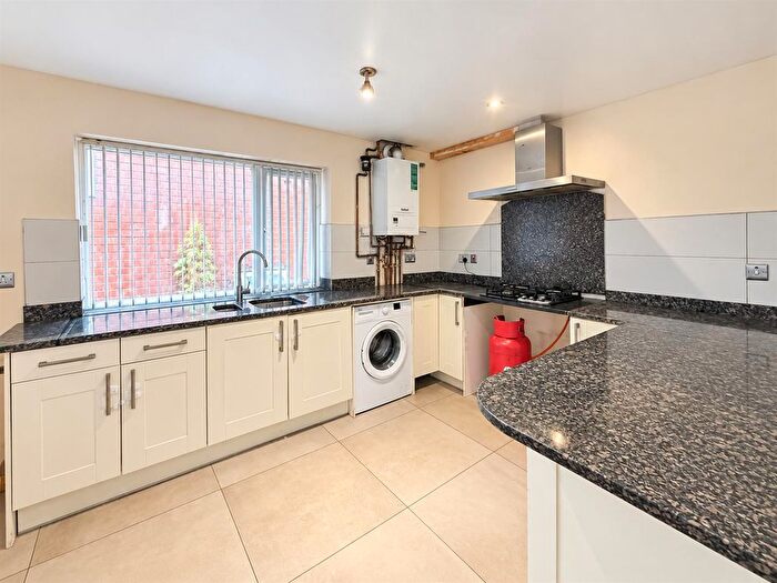 1 Bedroom Flat To Rent In Stafford Street, Walsall, WS2