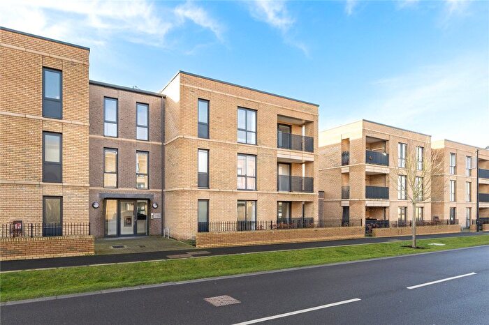 2 Bedroom Flat For Sale In Osprey Drive, Trumpington, Cambridge, Cambridgeshire, CB2