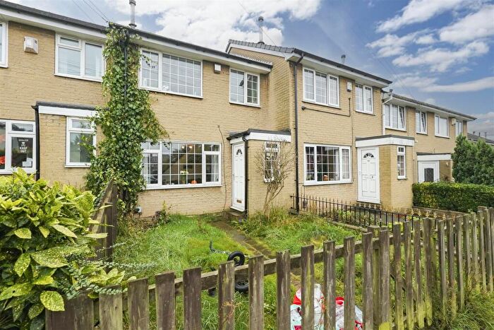3 Bedroom Terraced House For Sale In Highroyd, Lepton, Huddersfield, HD8