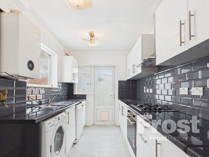 4 Bedroom Semi-Detached House To Rent In Park Road, Hounslow, TW3