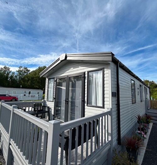 2 Bedroom Mobile/park Home For Sale In River Road, Thornton-Cleveleys, FY5