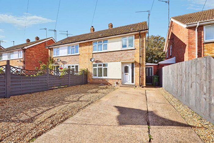 3 Bedroom Semi-Detached House For Sale In Sefton Avenue, Wisbech, PE13