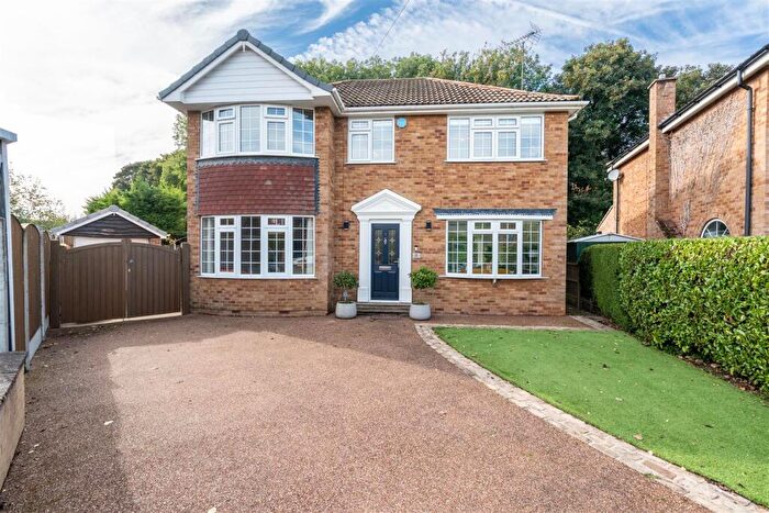 4 Bedroom Detached House For Sale In Meadow View, Barwick In Elmet, Leeds, LS15