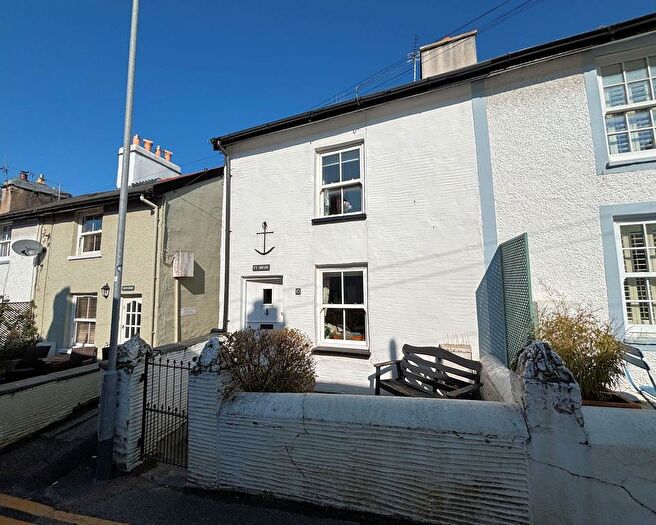 2 Bedroom Cottage For Sale In Aberdovey, LL35