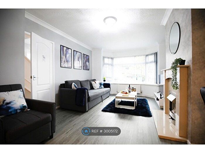 3 Bedroom Semi-Detached House To Rent In Queensway, Heald Green, Cheadle, SK8