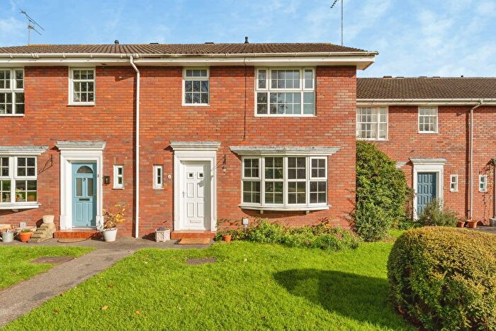 3 Bedroom Terraced House For Sale In Pinfold Court, Chester, Cheshire, CH4
