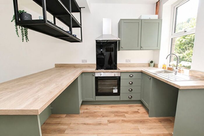 2 Bedroom End Of Terrace House For Sale In Calf Hey Terrace, Todmorden, OL14