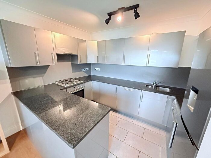 2 Bedroom Flat To Rent In Aeneas Court, Nottingham, NG5