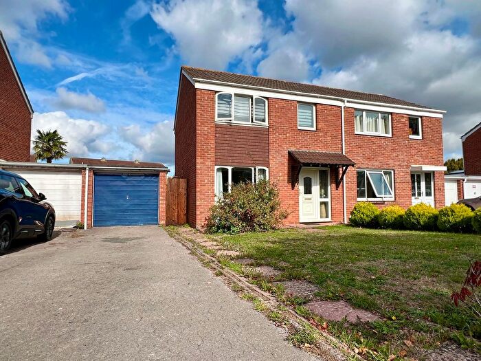 3 Bedroom Semi-Detached House For Sale In Broughton Close, Taunton, TA1