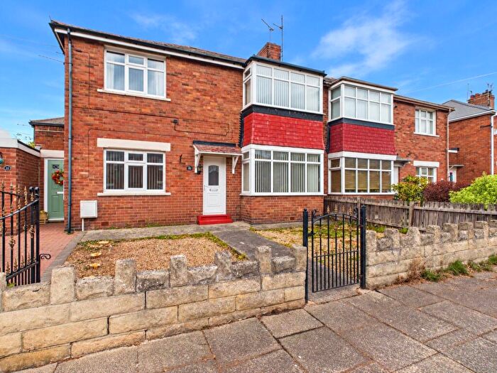 2 Bedroom Flat For Sale In Glendower Avenue, North Shields, Tyne And Wear, NE29