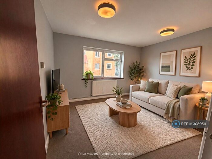 1 Bedroom Flat To Rent In Princess Ann Building, Northampton, NN2