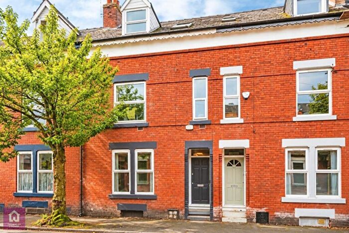 6 Bedroom Terraced House To Rent In Landcross Road, Manchester, Greater Manchester, M14