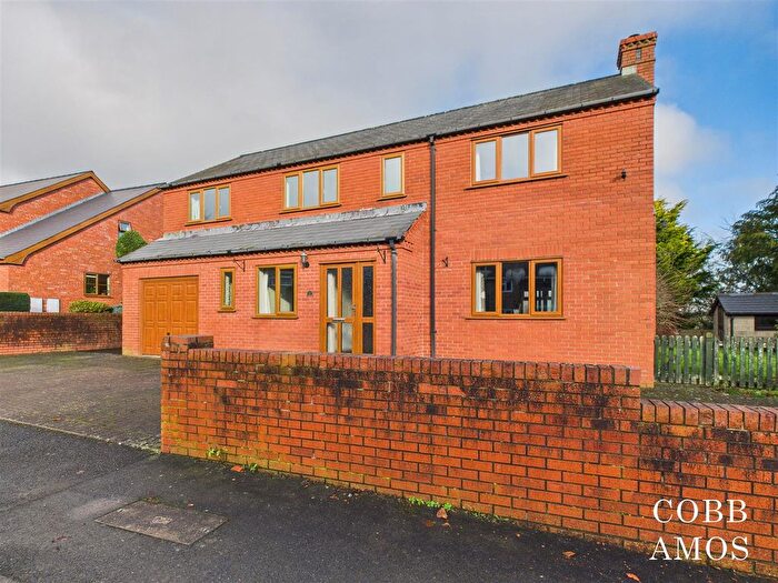 4 Bedroom Detached House For Sale In Greenfield Drive, Kington, HR5