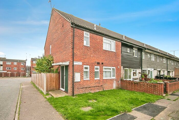 3 Bedroom End Of Terrace House For Sale In Hunwicke Road, Greenstead, Colchester, CO4
