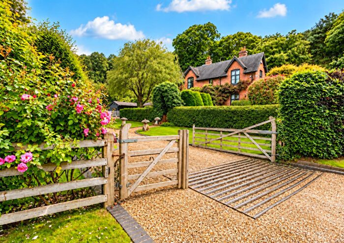 5 Bedroom House For Sale In Brakemill Farmhouse, Brake Mill, Hagley, DY8