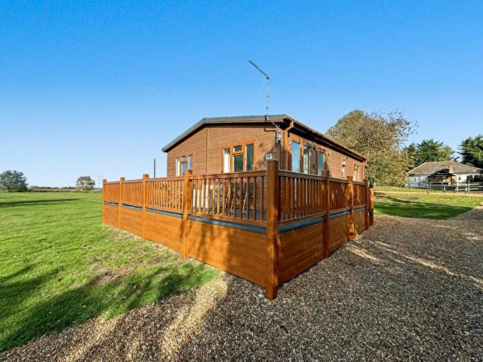 2 Bedroom Lodge For Sale In Bedford Bank, Welney, Wisbech, PE14
