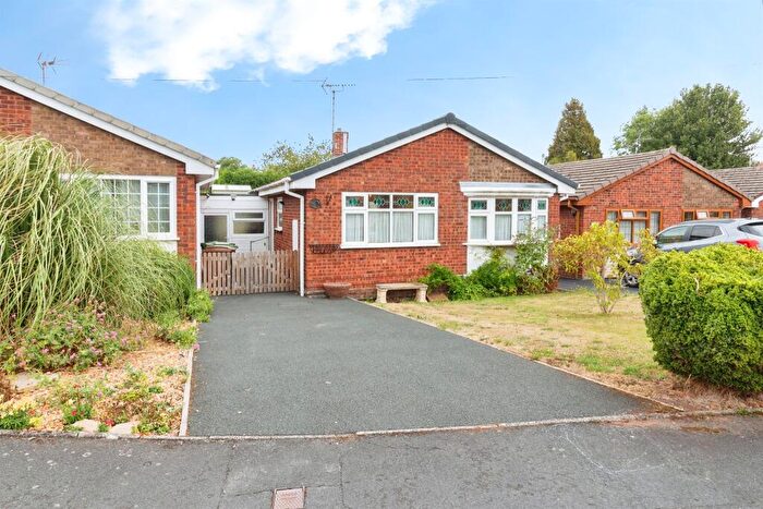 2 Bedroom Detached Bungalow For Sale In Ridgeway, Hixon, Stafford, ST18