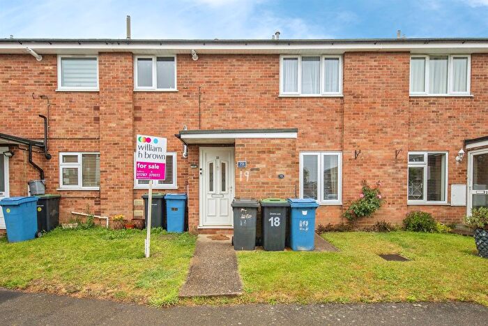 2 Bedroom Maisonette For Sale In De Greys Close, Great Cornard, Sudbury, CO10