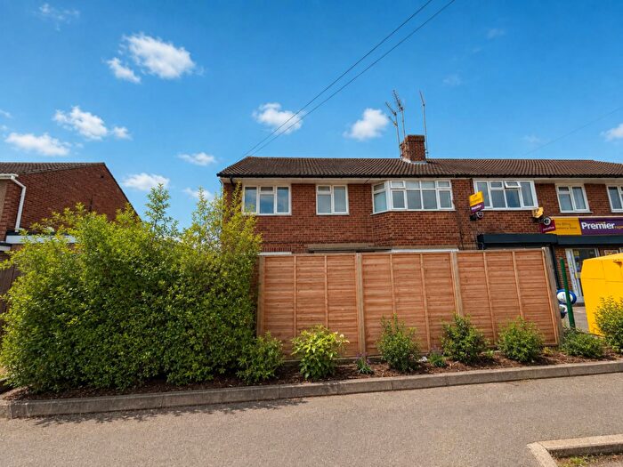2 Bedroom Maisonette For Sale In Valley Road, Little Billing, Northampton, NN3