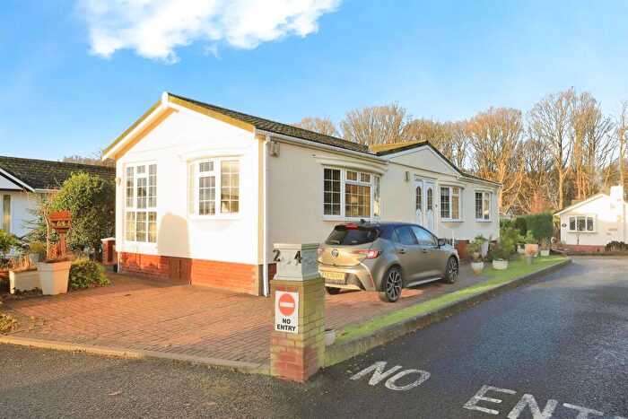 2 Bedroom Park Home For Sale In Dowles Road, Bewdley, DY12