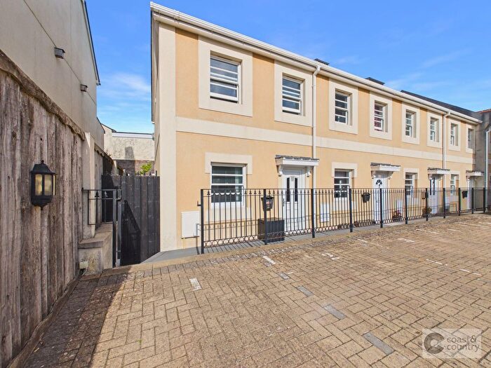 3 Bedroom End Of Terrace House For Sale In St. Marychurch Road, Torquay, TQ1