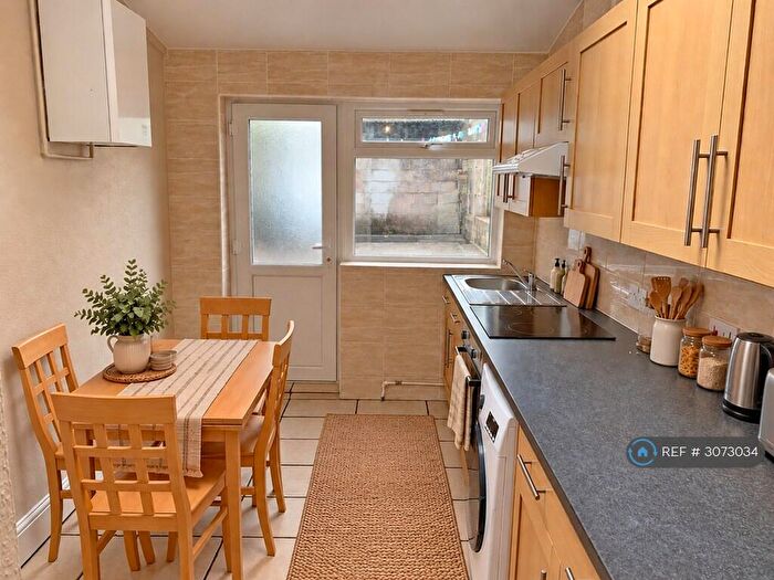 4 Bedroom Maisonette To Rent In Gloucester Road, Bristol, BS7