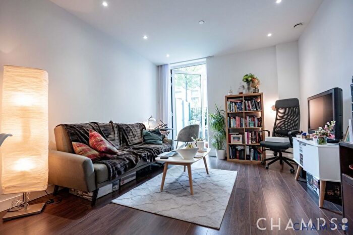 1 Bedroom Flat To Rent In Hadleigh Apartments, N4