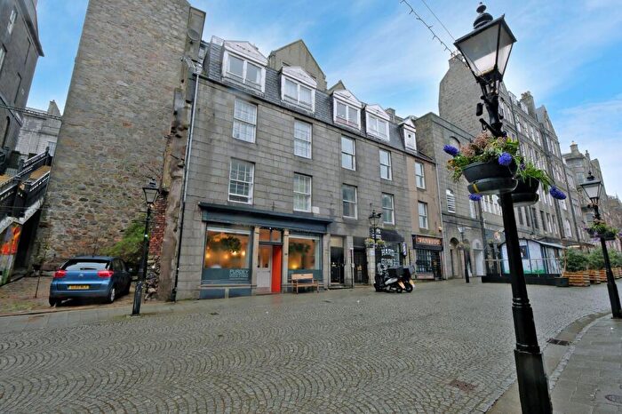 2 Bedroom Flat To Rent In The Green, Aberdeen, AB11
