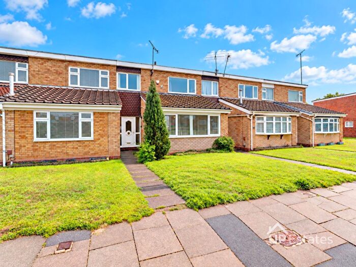 3 Bedroom Terraced House For Sale In Brade Drive, Coventry, CV2