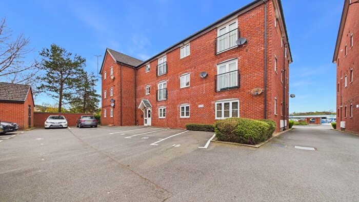 2 Bedroom Flat For Sale In Foss Road, Hilton, Derby, Derbyshire, DE65