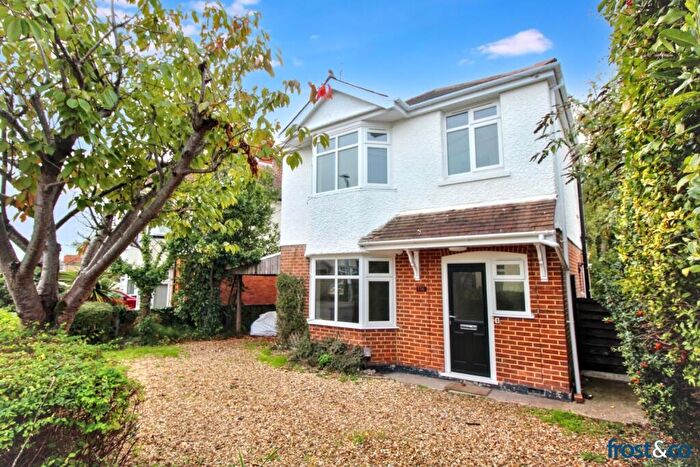 3 Bedroom Detached House To Rent In Sandbanks Road, Poole, BH14