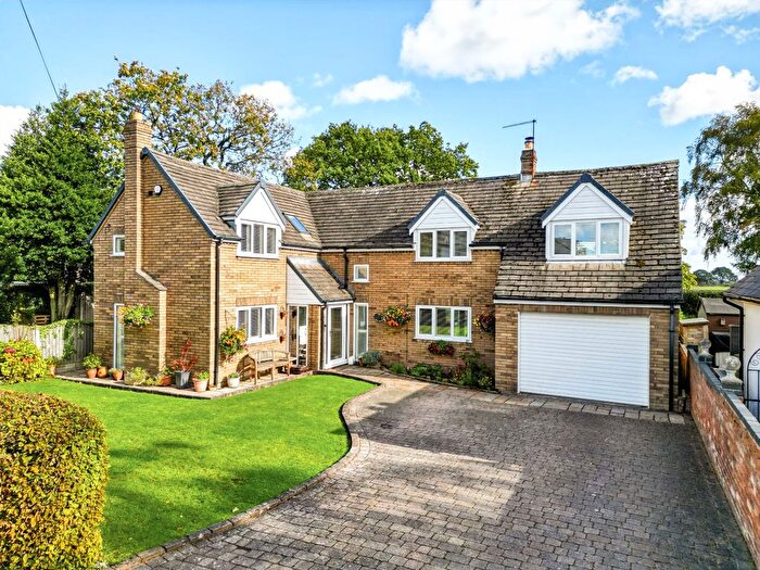4 Bedroom Detached House For Sale In Common Lane, Lower Stretton, WA4