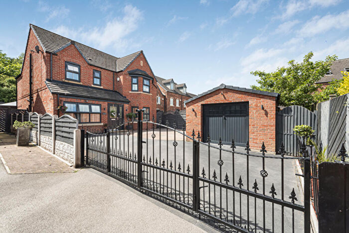 5 Bedroom Detached House For Sale In Roebuck Chase, Manvers, Rotherham, S63