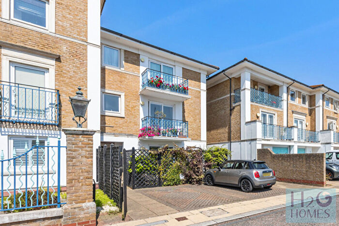 1 Bedroom Apartment To Rent In Victory Mews, Brighton Marina Village, Brighton, BN2