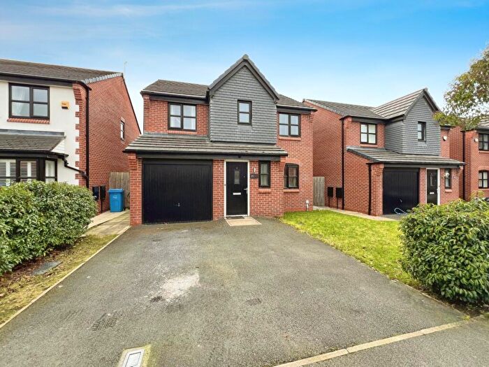 4 Bedroom Detached House For Sale In Cassidy Way, Eccles, M30