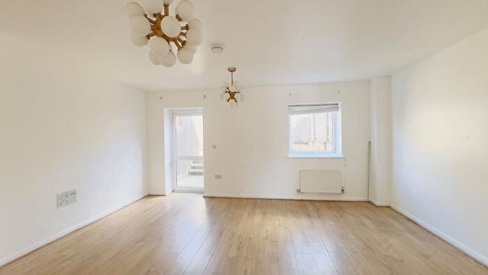 3 Bedroom Terraced House To Rent In Sherbourne Close, Dartford, Kent, DA1