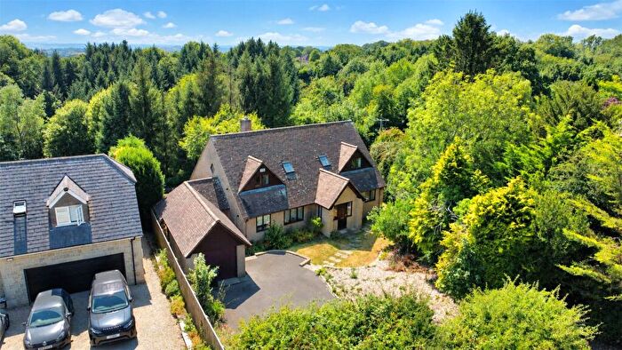 4 Bedroom Detached House For Sale In Higher Blandford Road, Shaftesbury, Dorset, SP7
