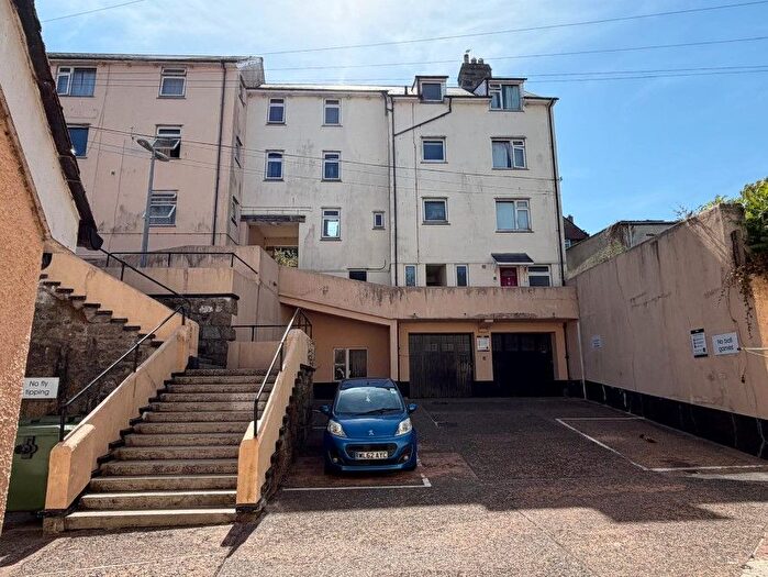 1 Bedroom Flat For Sale In Bowjey Court, Newlyn, Penzance, Cornwall, TR18