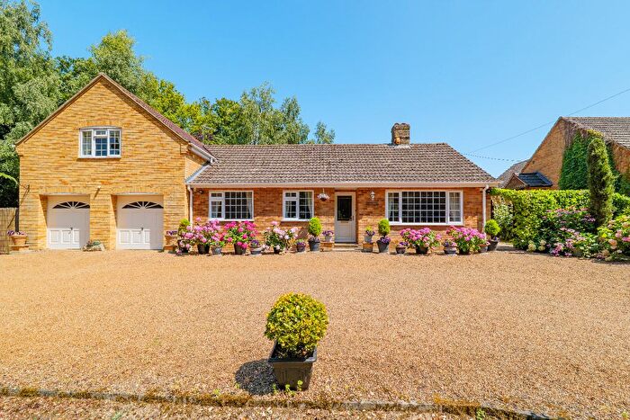 4 Bedroom Bungalow For Sale In Squires Hill, Marham, King's Lynn, Norfolk, PE33