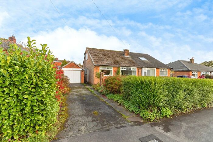 3 Bedroom Semi-Detached House For Sale In Thirlmere Drive, Withnell, Chorley, Lancashire, PR6