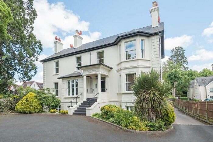 1 Bedroom Flat For Sale In Reigate Hill, Reigate, Surrey, RH2