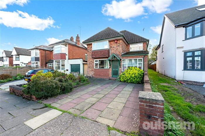4 Bedroom Detached House For Sale In Steel Road, Northfield, Birmingham, B31