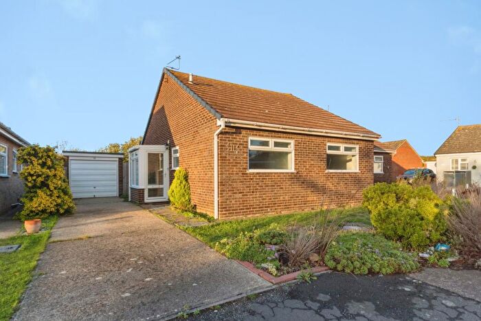 2 Bedroom Bungalow For Sale In Blyford Road, Clacton-on-Sea, Essex, CO16