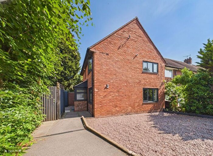 4 Bedroom End Of Terrace House To Rent In Chase Grove, Birmingham, B24