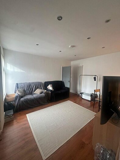 2 Bedroom Flat To Rent In Rokeby Terrace, Newcastle Upon Tyne, NE6