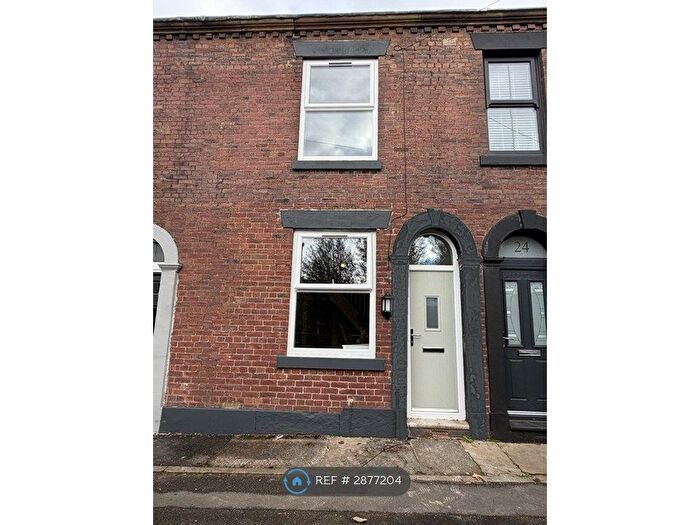 2 Bedroom Terraced House To Rent In Grafton St, Oldham, OL1