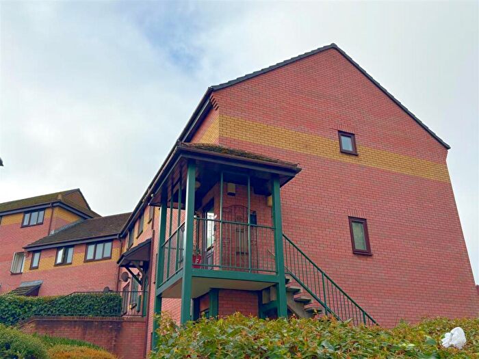 1 Bedroom Apartment For Sale In County Street, Bristol, BS4