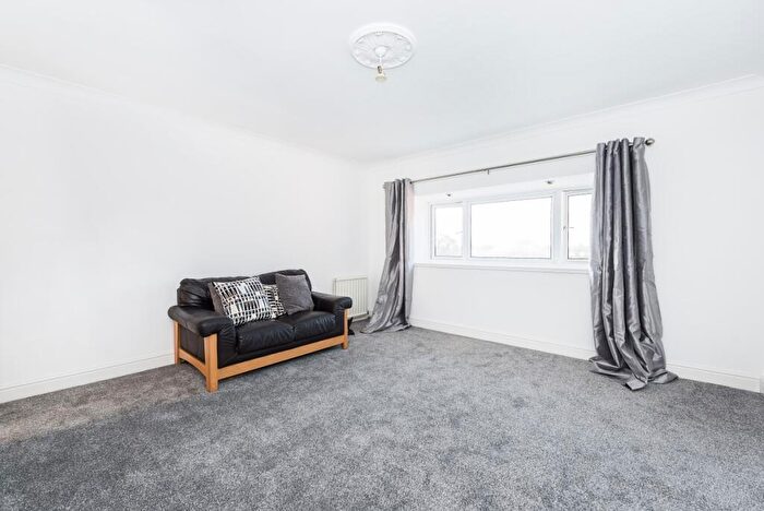 2 Bedroom Apartment To Rent In High Street Kingston Upon Thames, KT1