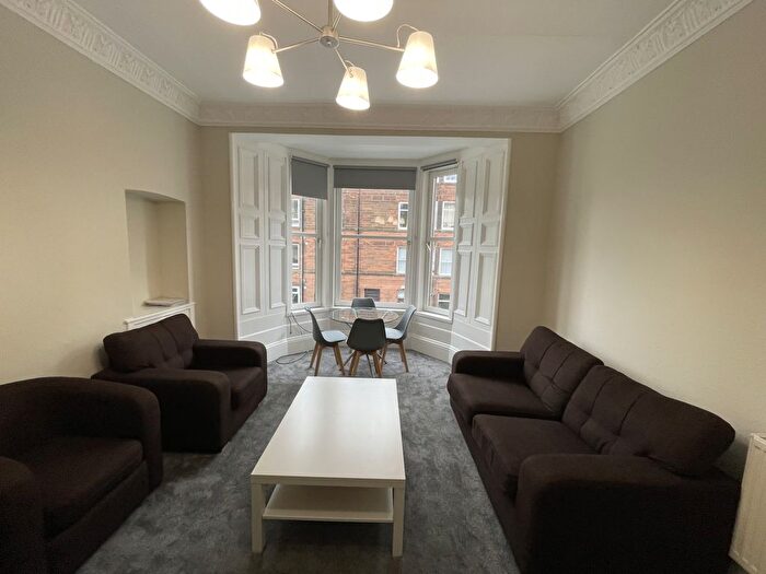 3 Bedroom Flat To Rent In Bellefield Avenue, Dundee, DD1