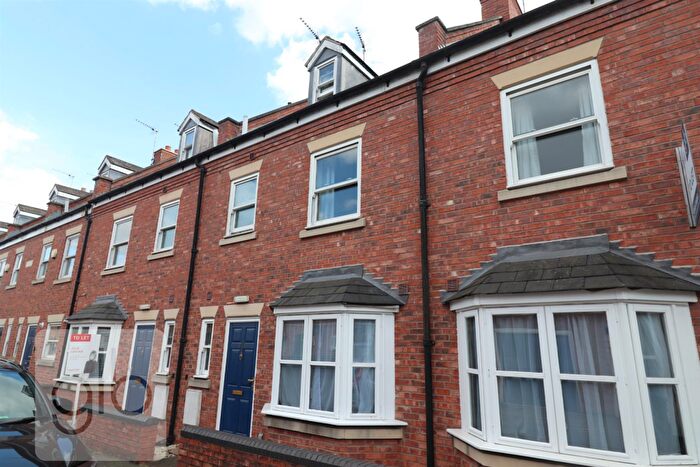 6 Bedroom Private Hall To Rent In New Street, Leamington Spa, CV31
